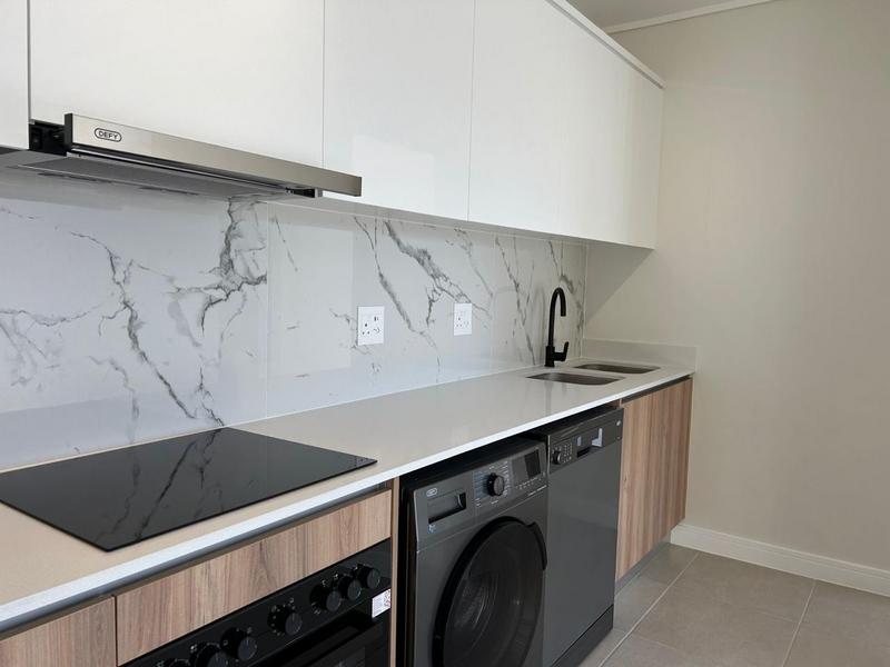 To Let 1 Bedroom Property for Rent in Sandown Western Cape